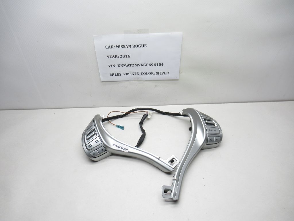 2015-2016 Nissan Rogue Radio Voice  & Cruise Switch 255504BG3A OEM