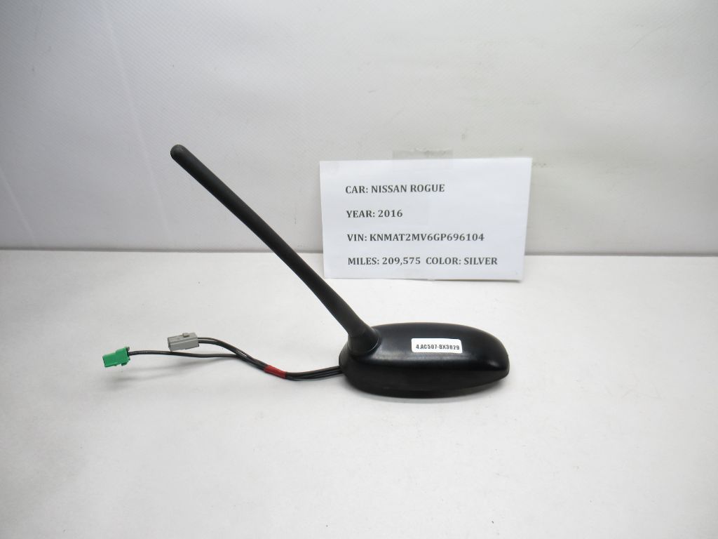 2014-2017 Nissan Rogue Roof Radio Shark Fin Antenna 28208-5HA0B OEM