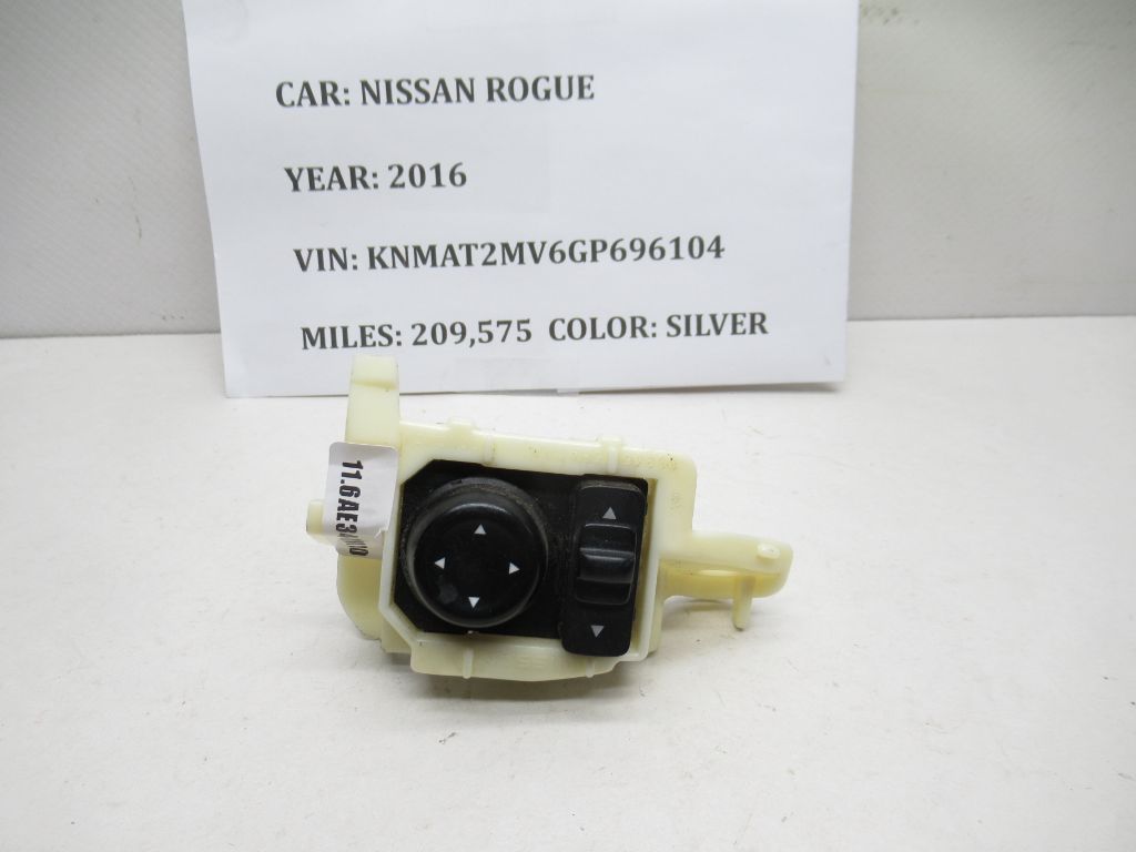2016-2019 Nissan Rogue Power Door Mirror Switch 255703TB1A OEM
