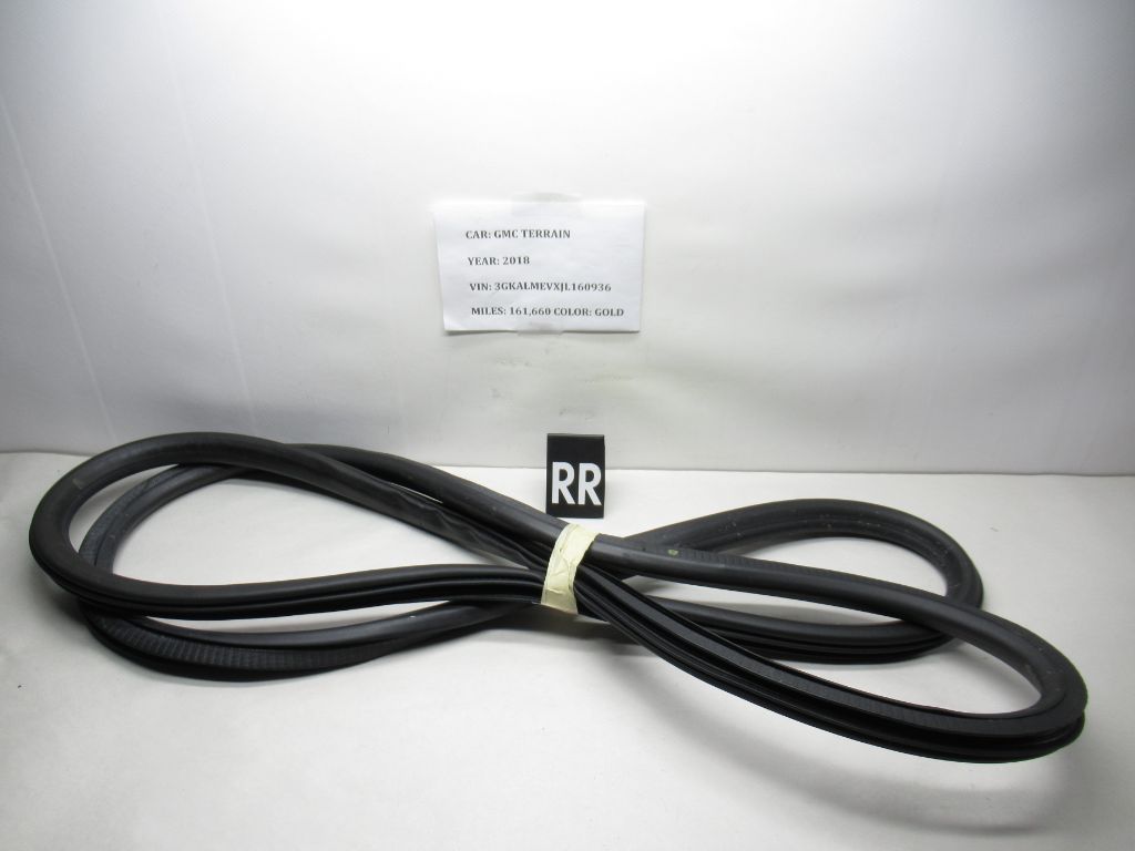 2018-2020 GMC Terrain Rear Right Door Body Weatherstrip Seal 84360723 OEM