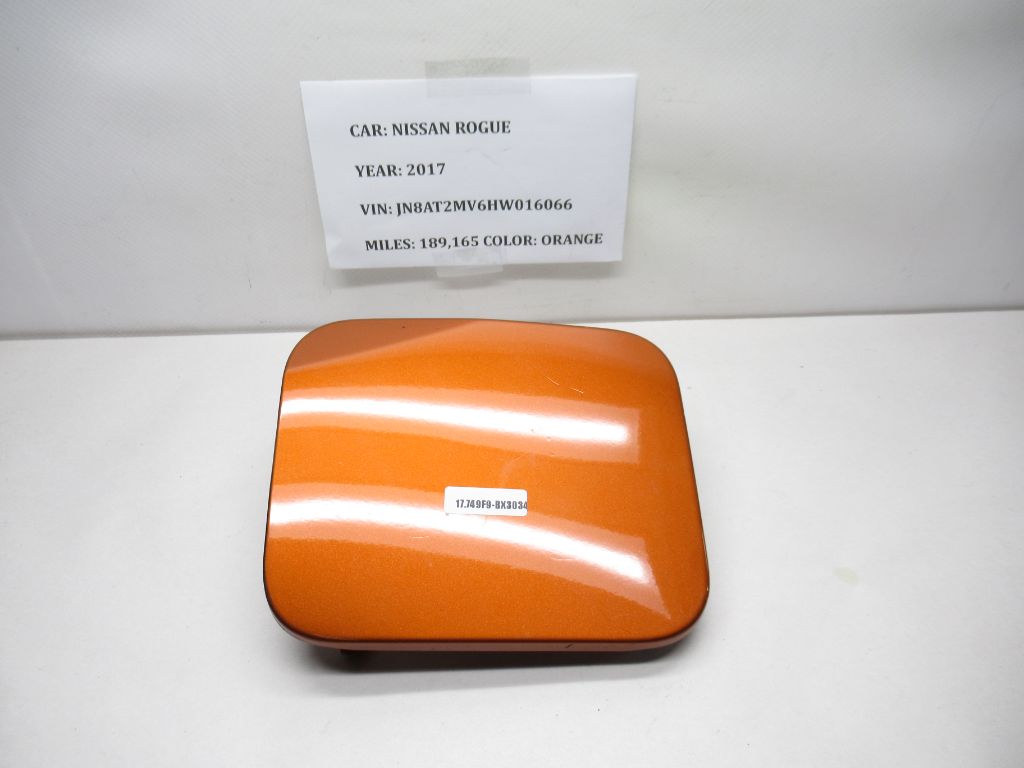 17-18 Nissan Rogue Fuel Gas Tank Filler Door Lid Cover w / Cap 172511VZ0D OEM