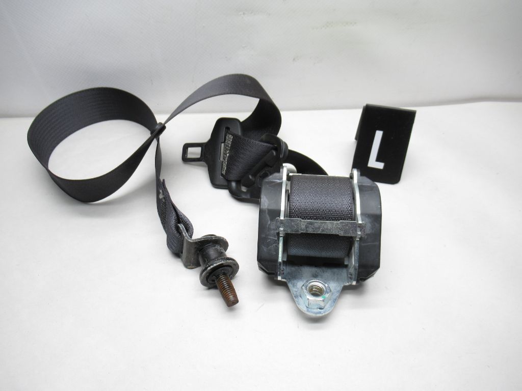 2010-2012 Chevrolet Traverse Left Seat Belt Retractor 15903264 OEM