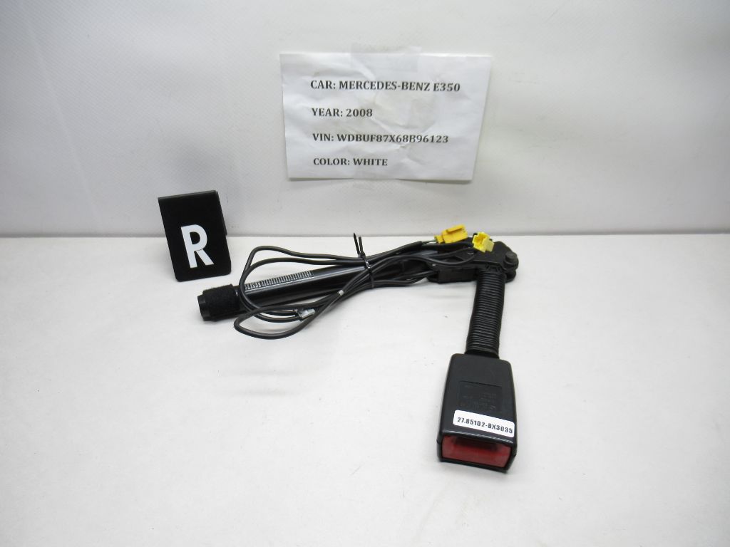 2007-2009 Mercedes E350 Front Right Seat Belt Buckle A2118602069 OEM