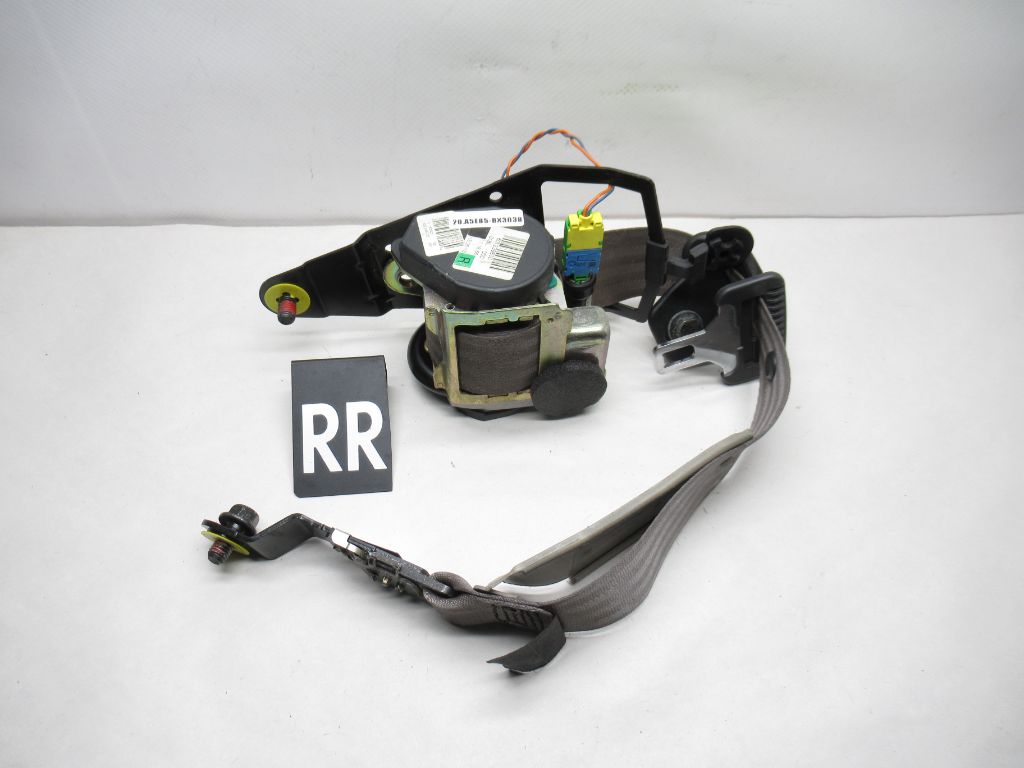 03-04 Volvo XC90 Right Passenger Side Second Row Seatbelt 30642801 (damaged) OEM