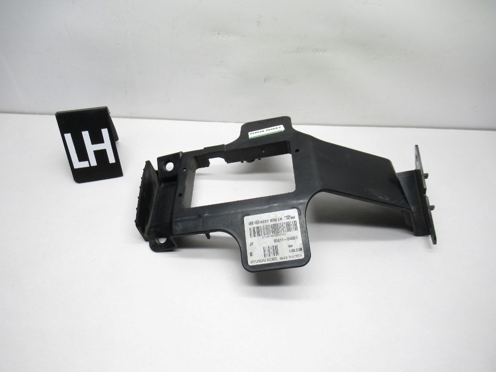 2016-2018 Kia Optima Radar Module Bracket 95811-D4001 OEM