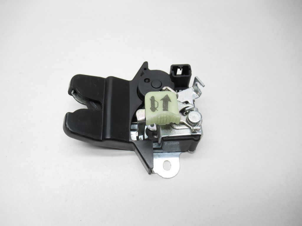 2016-2018 Kia Optima Trunk Latch Lock Actuator 81230-D4000 OEM