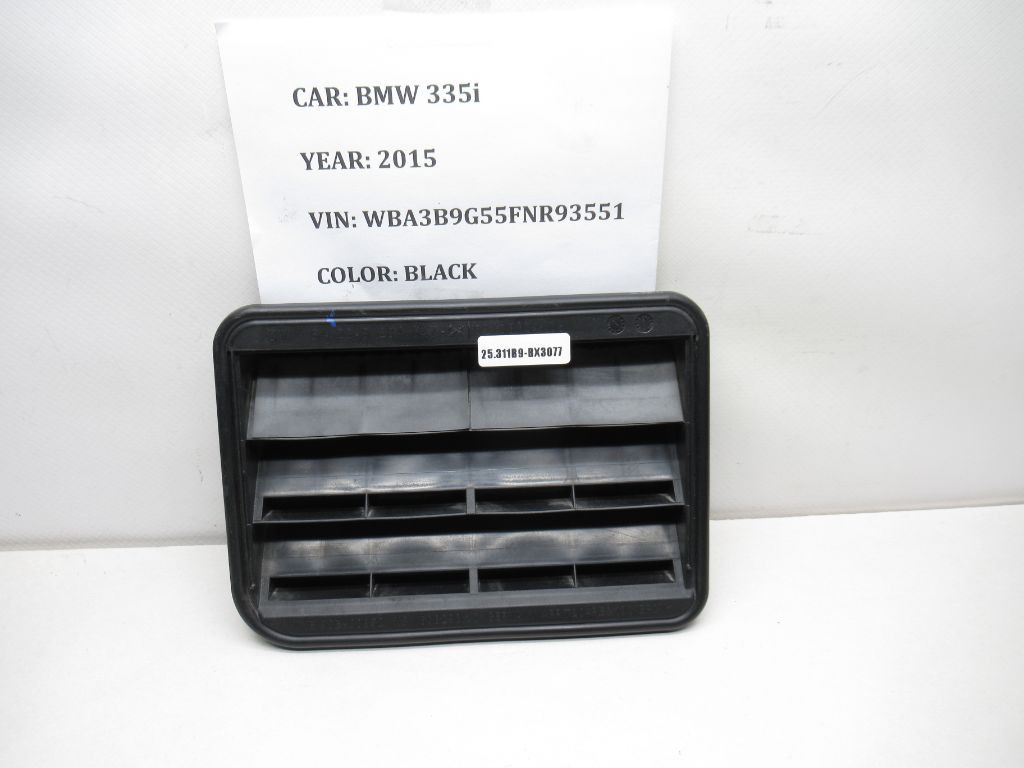 2014-2015 BMW 335i xDrive Quarter Air Drafter Pressure Vent 64229284647 OEM