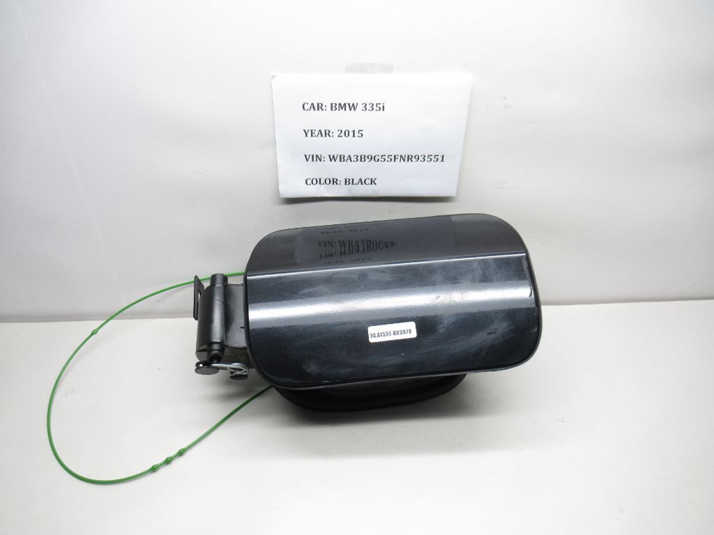 12-15 BMW 335i xDrive Gas Fuel Filler Cover Lid Cap Flap Assembly 7645829 OEM