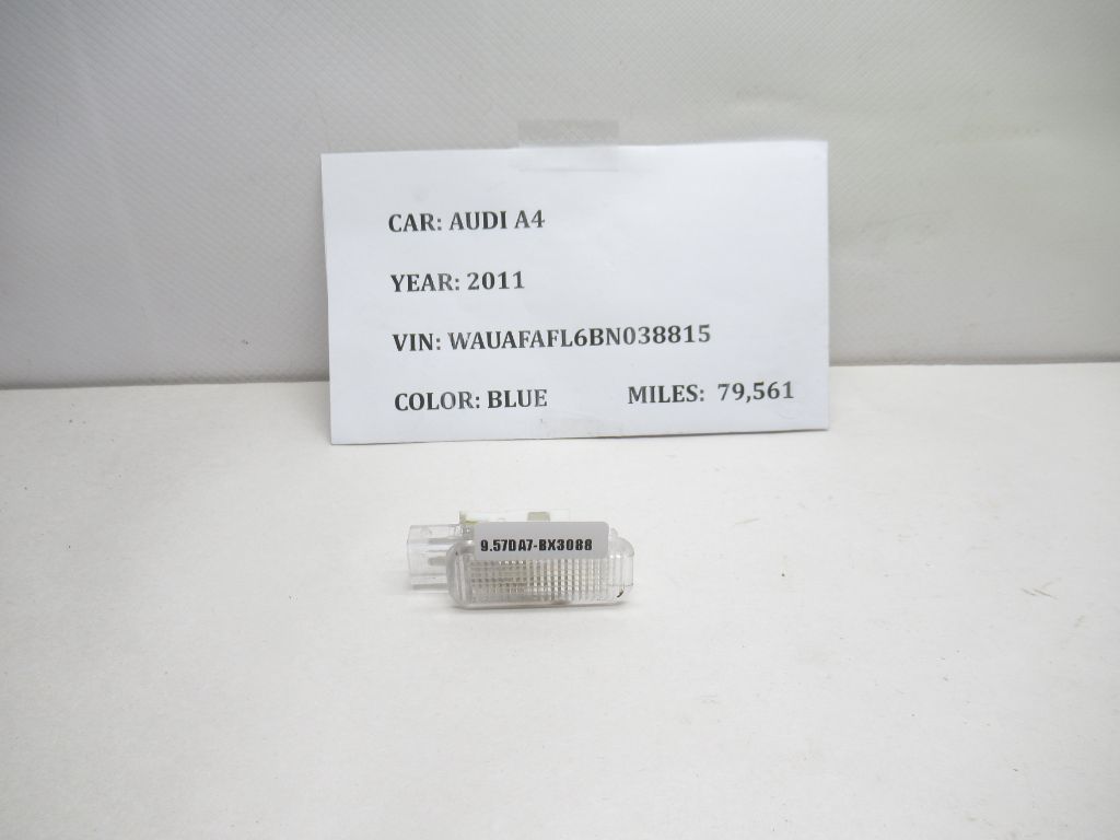2009-2012 AUDI A4 Interior Clear Light 8D0947415 OEM