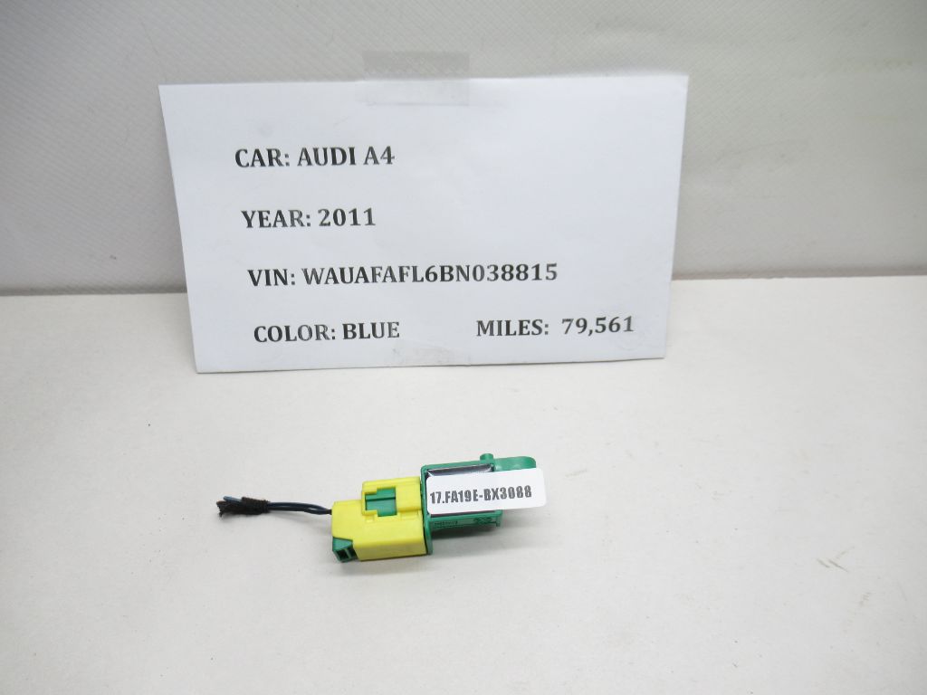 2009-2012 AUDI A4 Bag Sensor 1K0909606C OEM