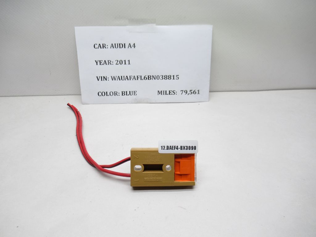 2009-2012 A4 Fuse Holder Connector Plug 8A0937530 OEM