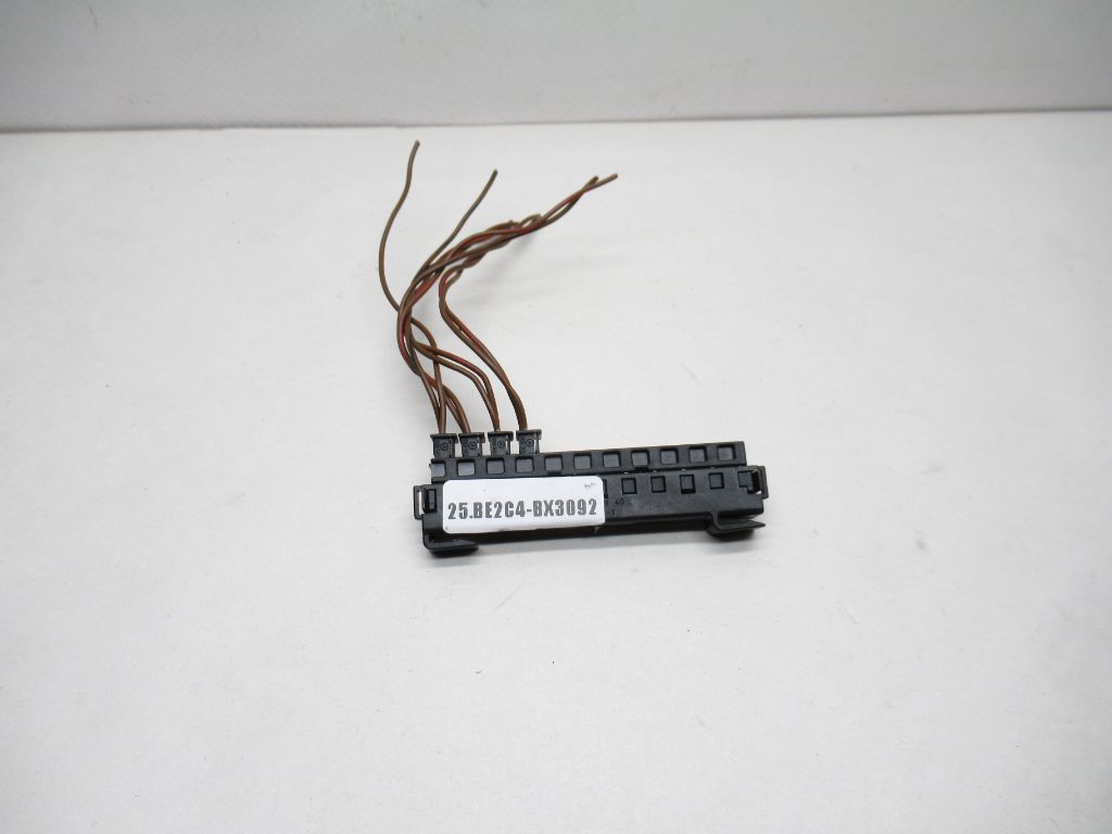 01-07 Mercedes Benz W203 C230 C240 Wiring Connector Plug Pigtail 0025467940 OEM