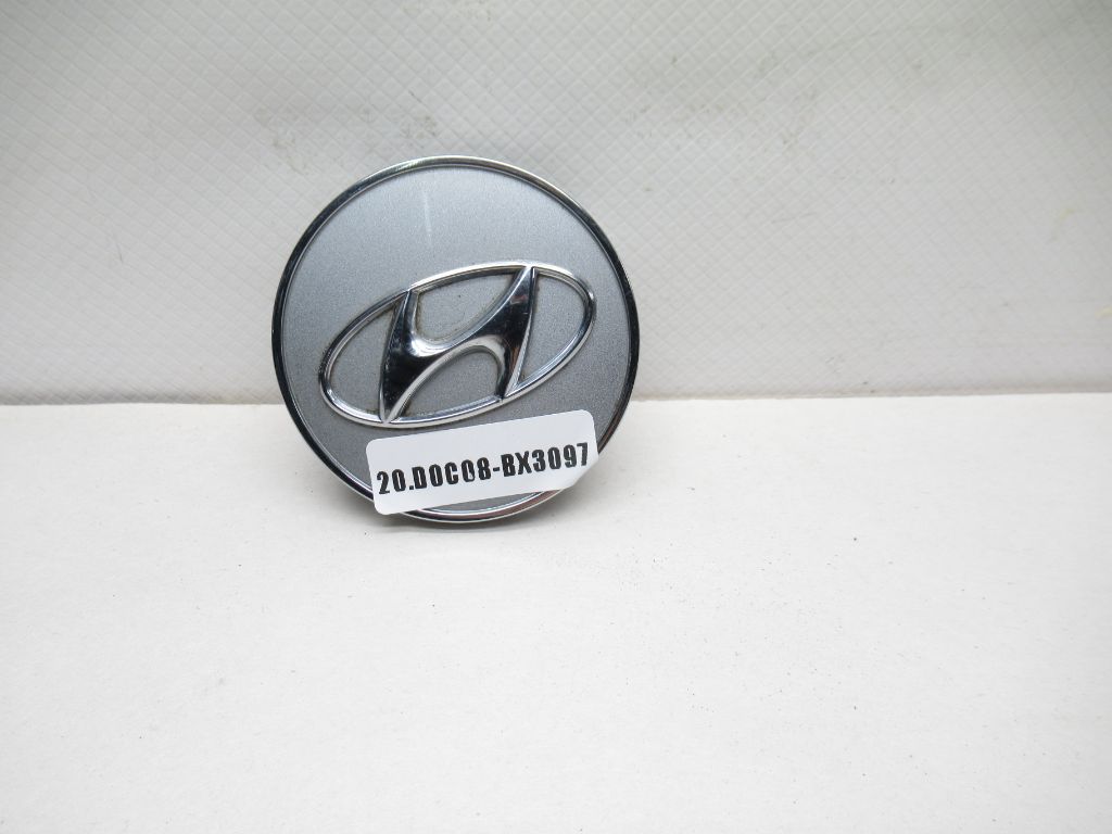 2011-2015 Hyundai Santa Fe Sonata Kona Elantra Wheel Center Cap 52960-2S250 OEM