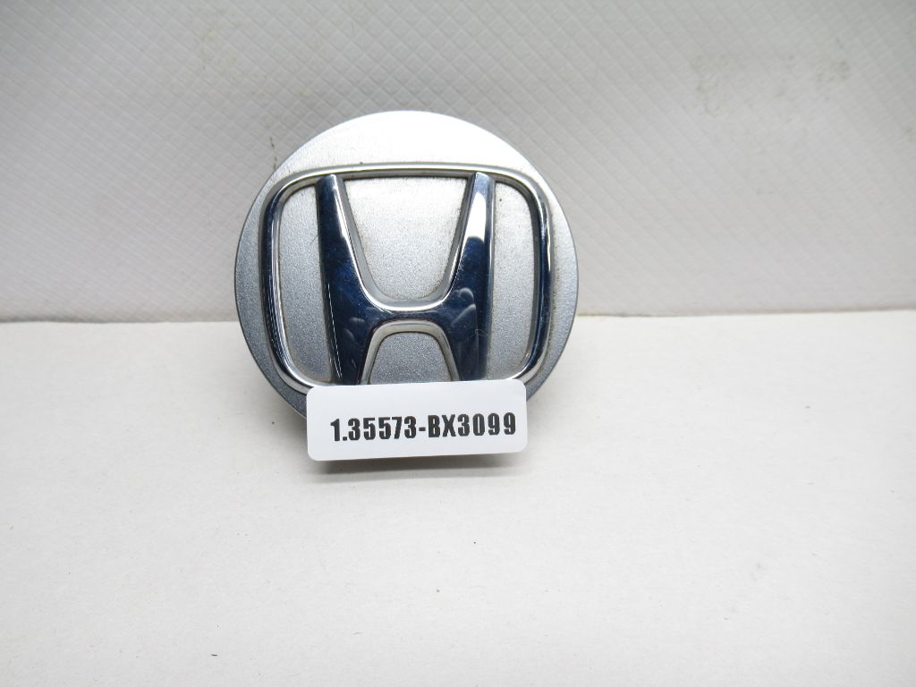 2018-2020 Honda HR-V Wheel Center Cap 44732-T7W-A OEM