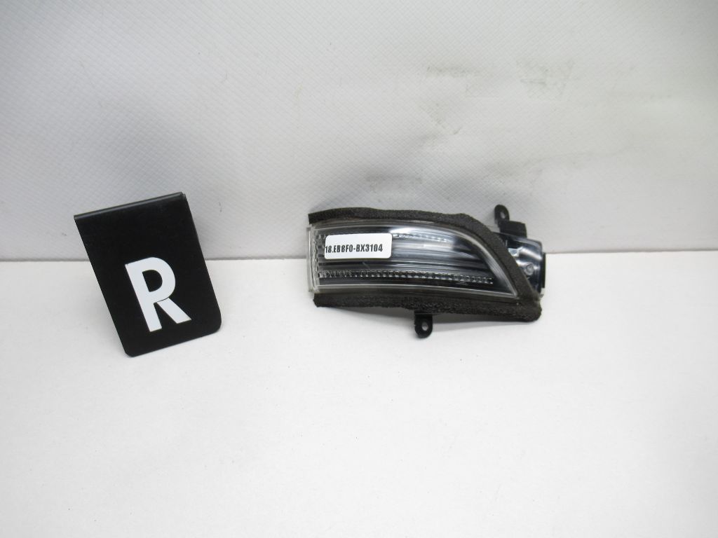 2014-2016 Subaru Forester Front Right Door Mirror Turn Signal 84401AJ000 OEM