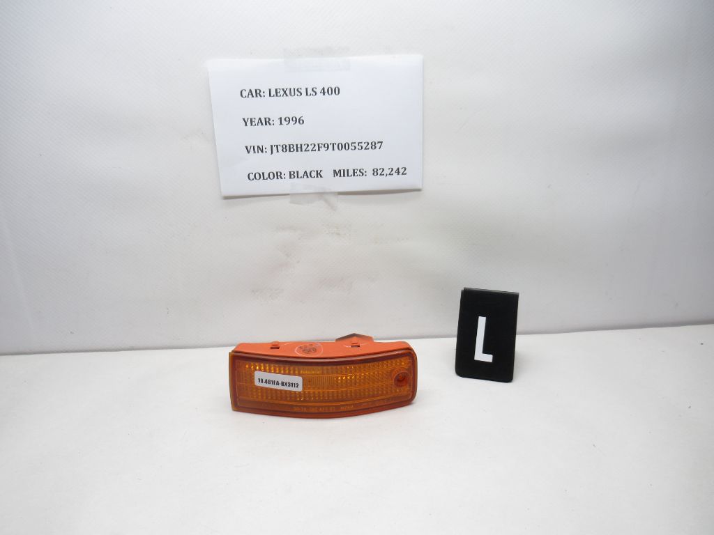 1995-1998 LEXUS LS400 Front Left Marker Lamp Side Corner Light 81740-50040 OEM