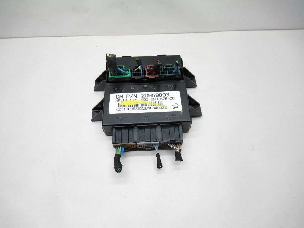 2007-2013 Chevrolet Tahoe Body Control Module 20959893 OEM