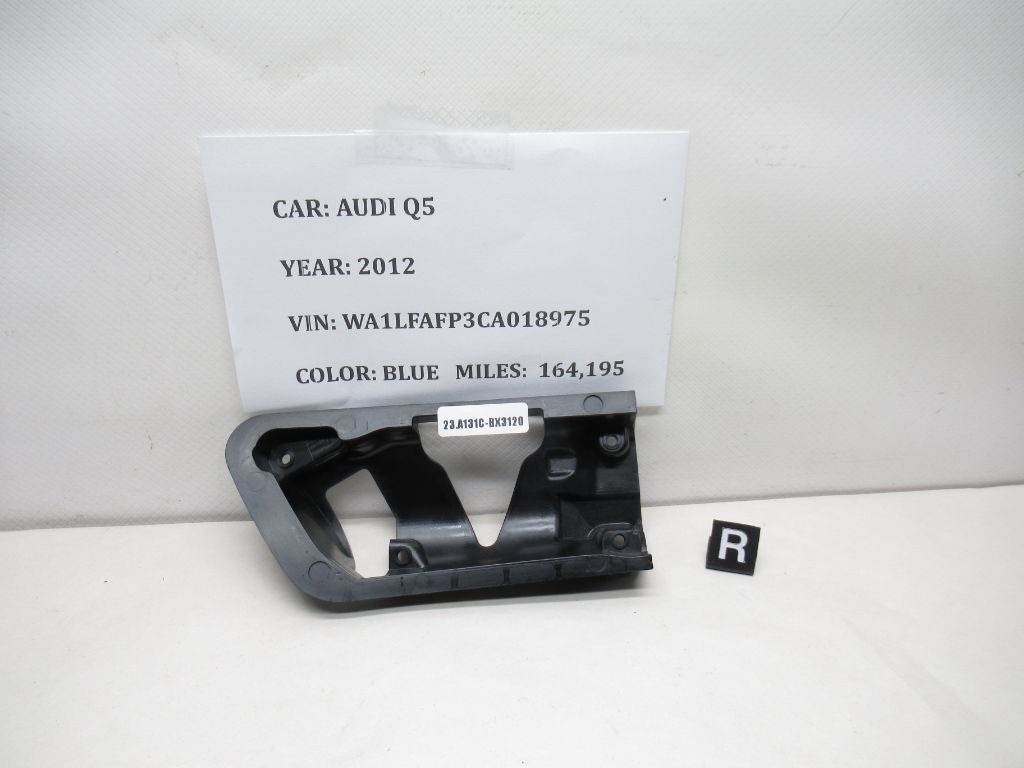 2009-2012 Audi Q5 Right Interior Door Handle Holder Cover  1542650 OEM