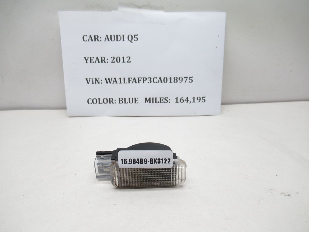 2009-2017 Audi Q5 Quattro Interior Courtesy Light Lamp 4B094741 OEM
