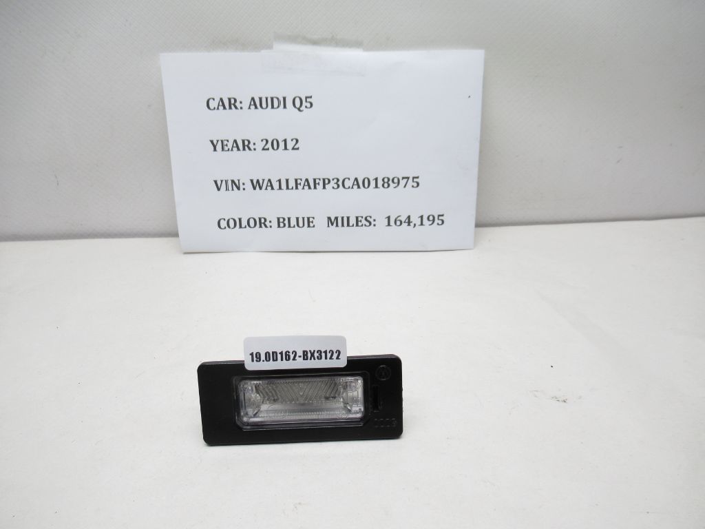 2009-2012 AUDI Q5 REAR License Plate Light 8T0943021 OEM