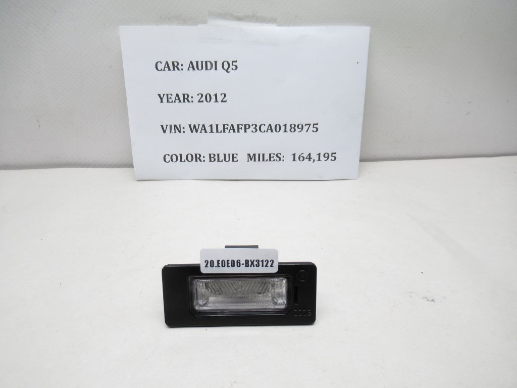 2009-2012 AUDI Q5 REAR License Plate Light 8T0943021 OEM