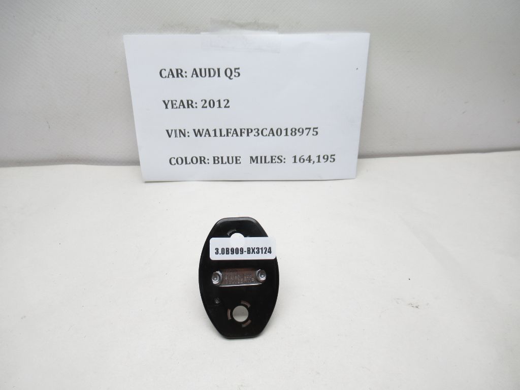 2009-2017 Audi Q5 Door Lock Latch Striker 8T0837033 OEM