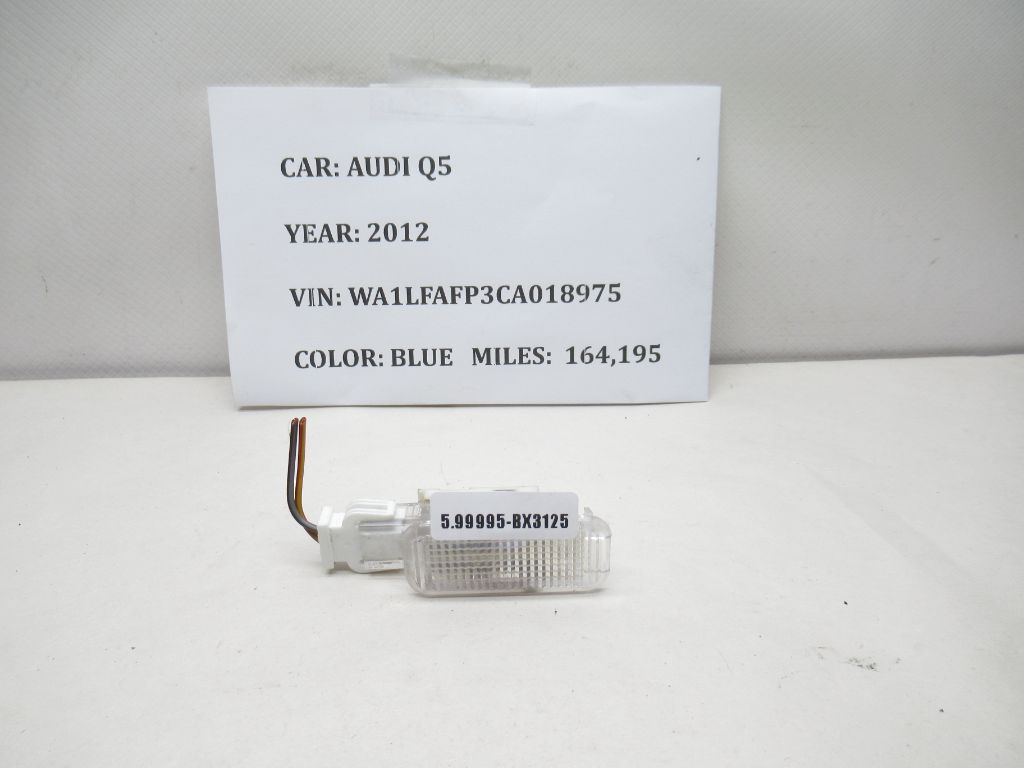 2009-2017 AUDI Q5 Interior Clear Light 8D0947415 OEM