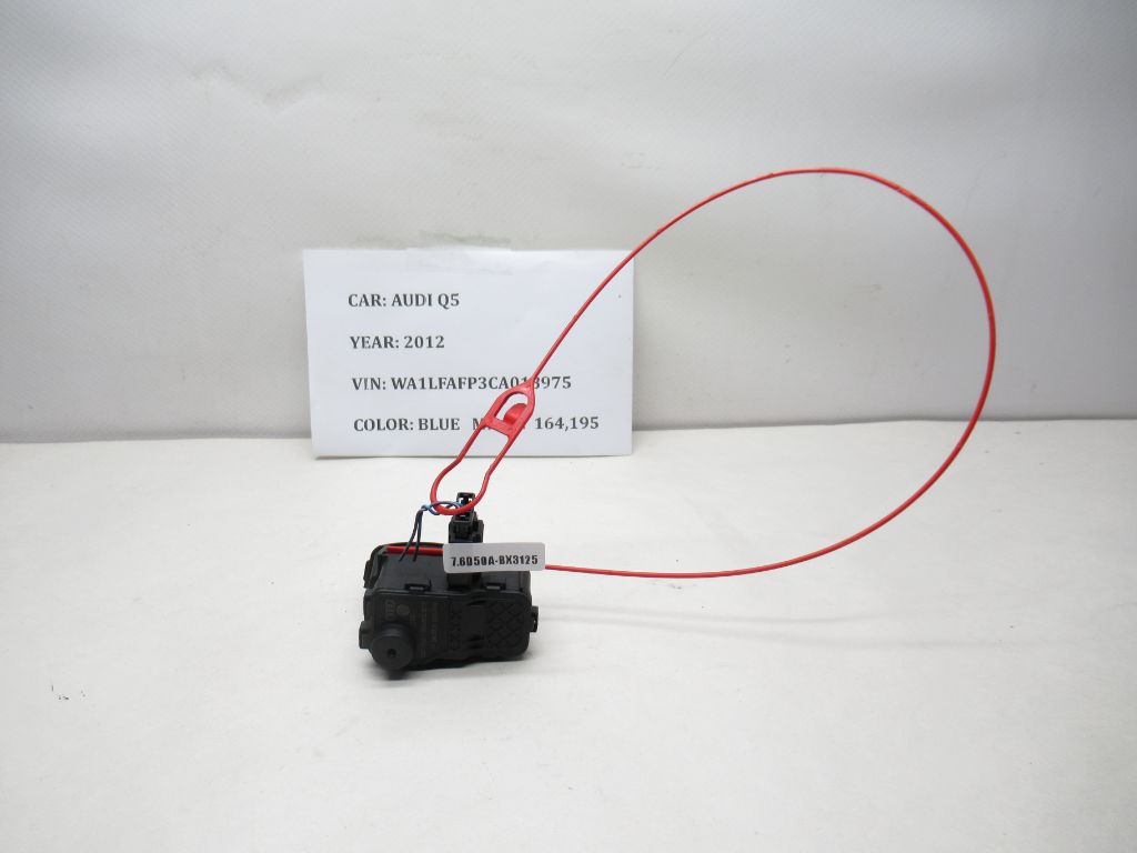 2009-2017 Audi Q5 Fuel Gas Door Lock Actuator 8K0862153F OEM