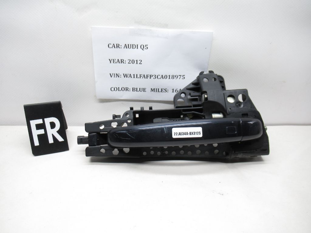 2009-2017 Audi Q5 Front Right Exterior Door Handle 8T0837886 OEM