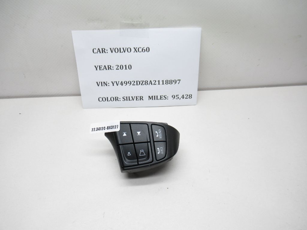 2010-2013 Volvo XC60 Steering Wheel Audio Control 30739640 OEM