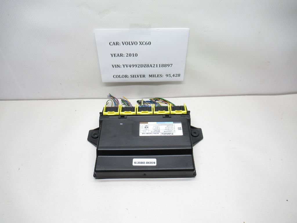 2010-2012 Volvo XC60 Keyless Entry Theft Locking Module 5WK49167 OEM