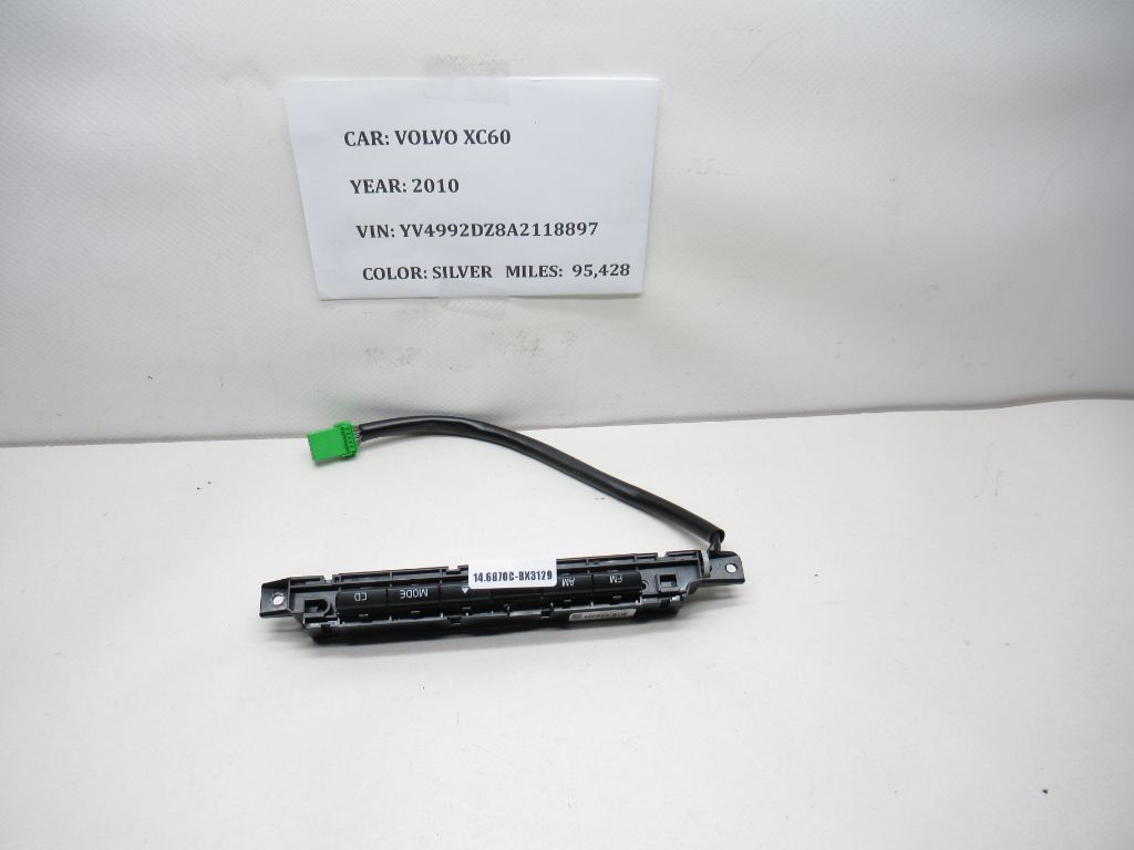 2009-2011 Volvo XC60 Radio Control Switch Keypad 31300019 OEM