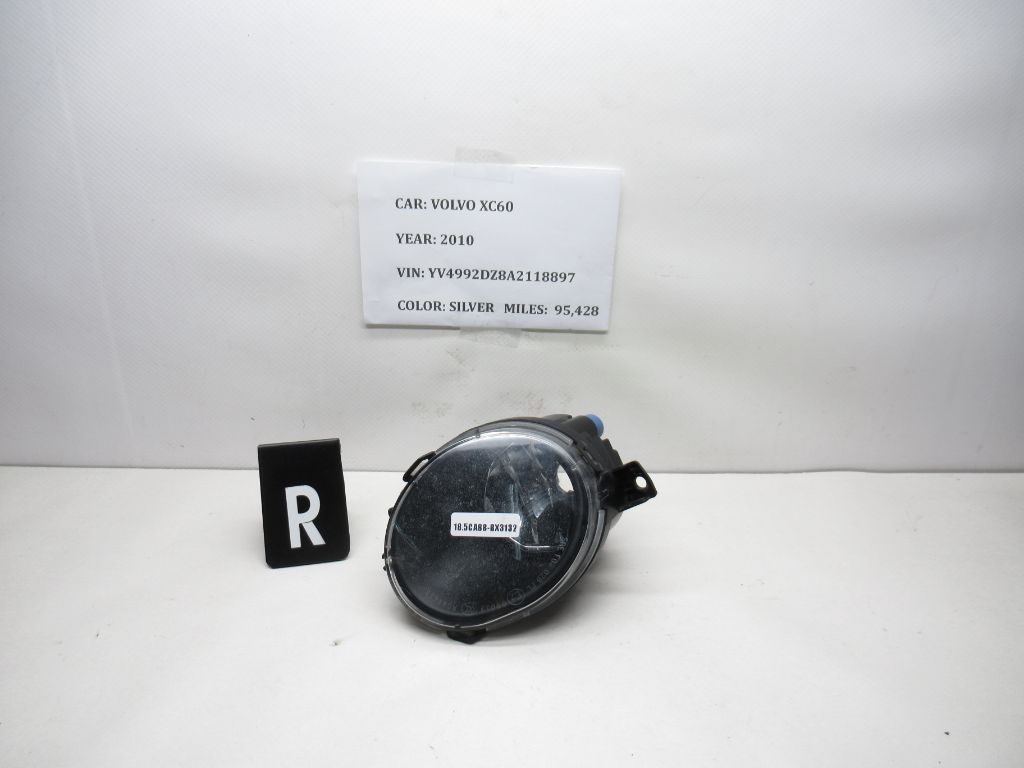 2010-2013 Volvo XC60 Right Side Fog Light 30796681 OEM