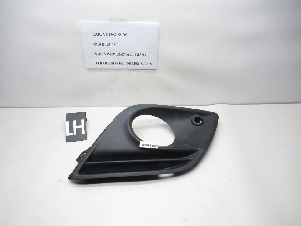 2010-2013 Volvo XC60 Front LEFT Fog light Cover Bezel 30763417 OEM