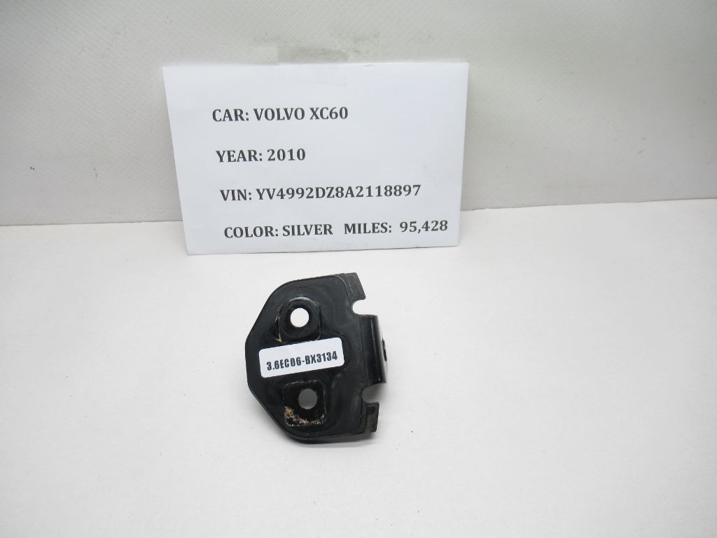 2010-2017 Volvo XC60 Wagon Door Striker Plate For Latch 30699650 OEM