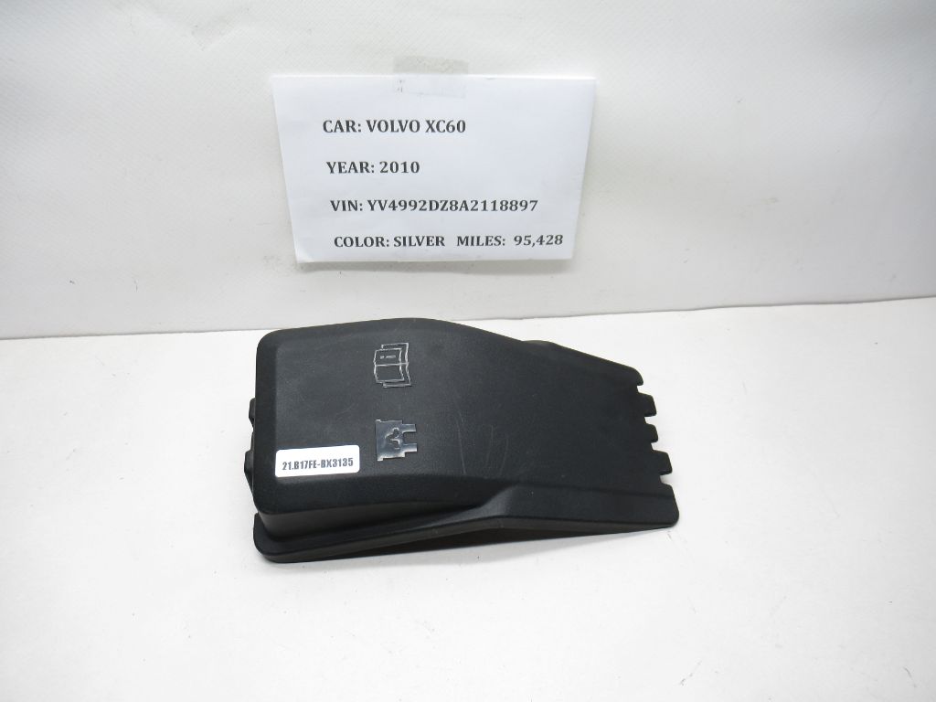 2010 Volvo XC60 Fuse Box Cover Top 31300410 OEM