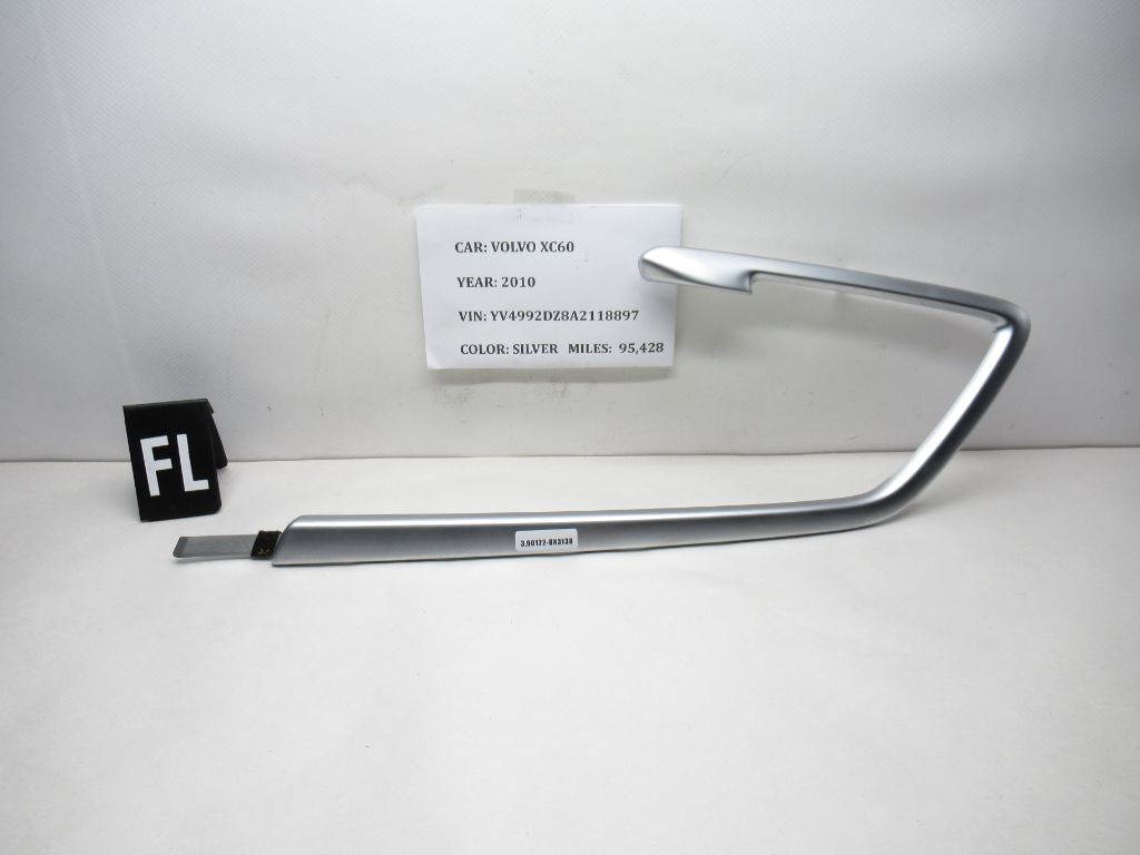 2010-2013 VOLVO XC60 Interior Door Trim Front Left Side (Damaged)  30781181 OEM