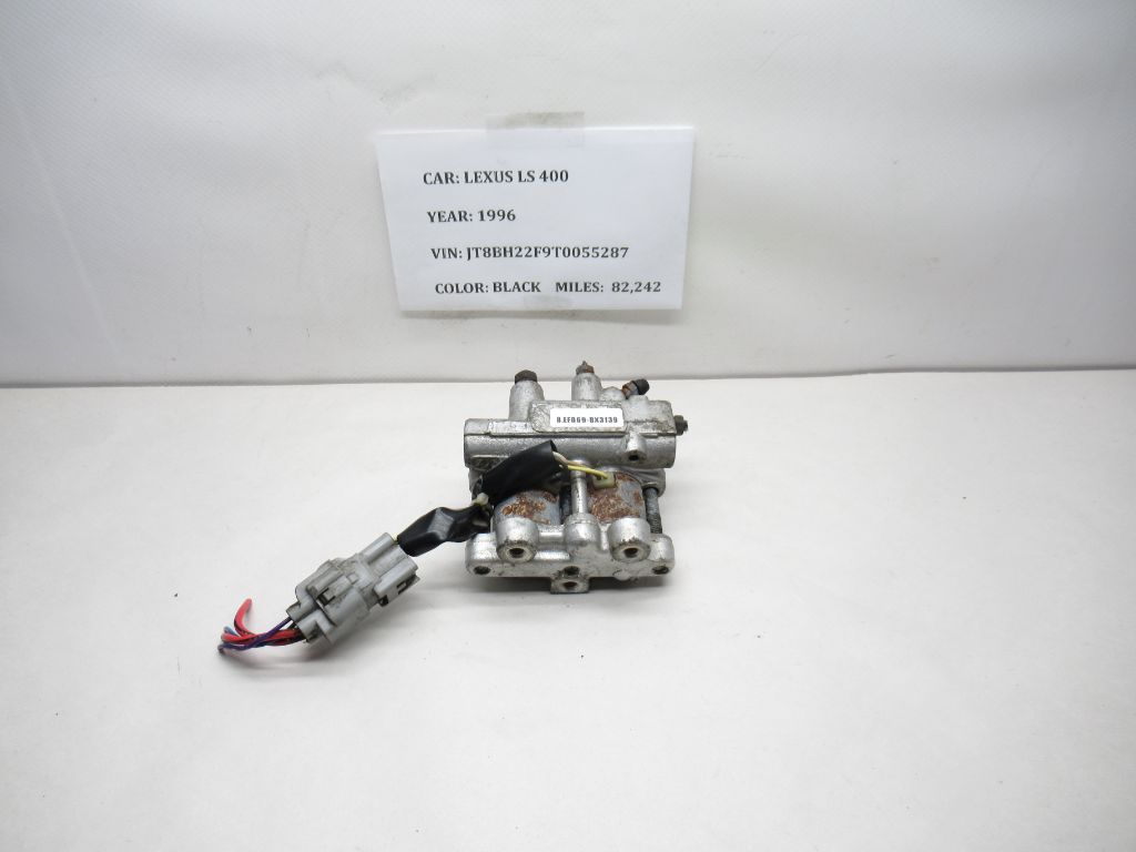 1995-1996 Lexus LS400 Brake Traction Actuator Module 47990-50040 OEM