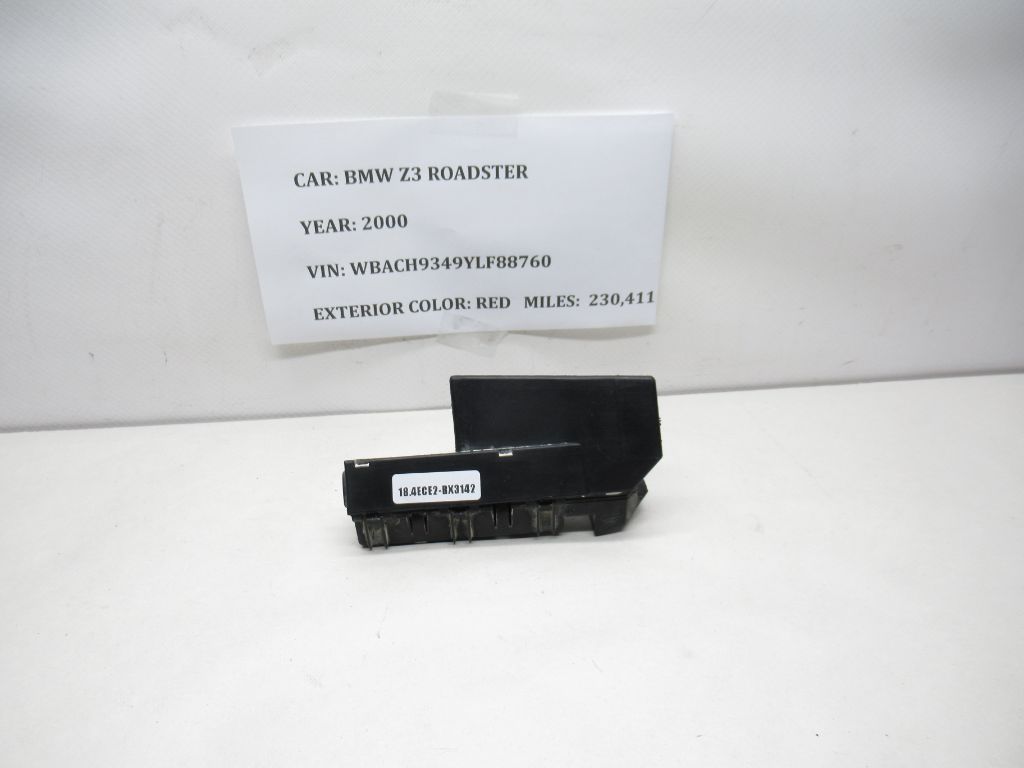 1998-2000 BMW Z3 Brake ABS Sensor Junction Housing Cover 13937890 OEM