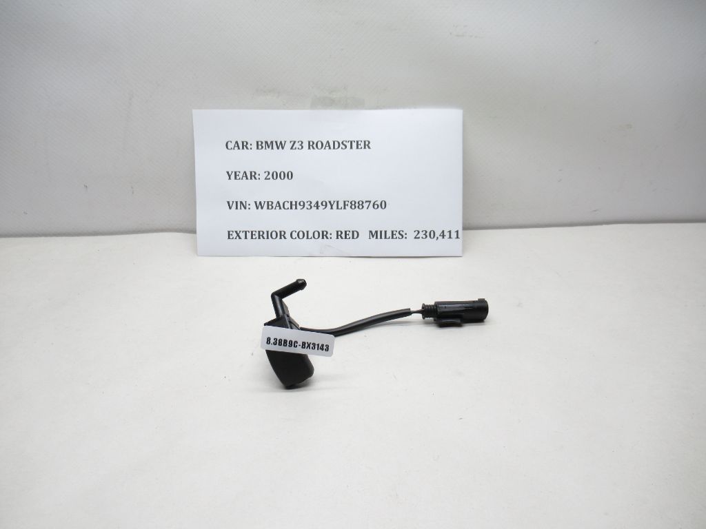 96-02 BMW Z3 Windshield Wiper Washer Nozzle 8 376 011 OEM
