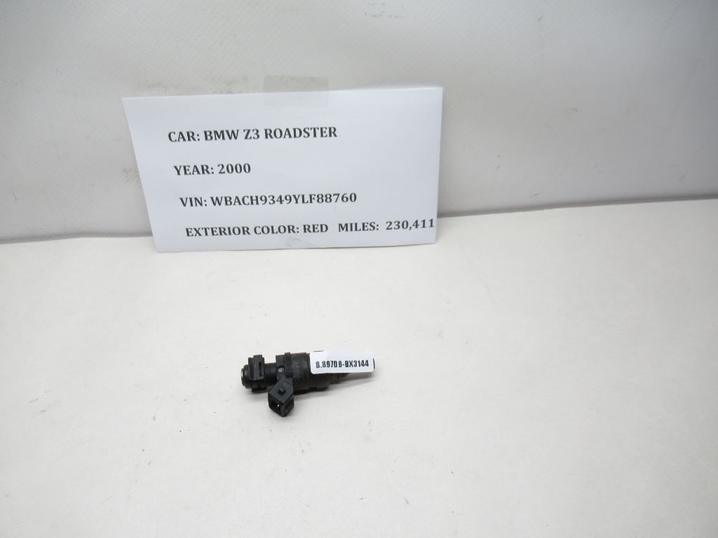 2000-2002 BMW Z3 Roadster Fuel Injector 1427240 OEM