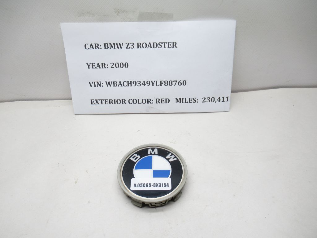 1996-2002 BMW Z3 Roadster Wheel Center Cap 1095361 OEM