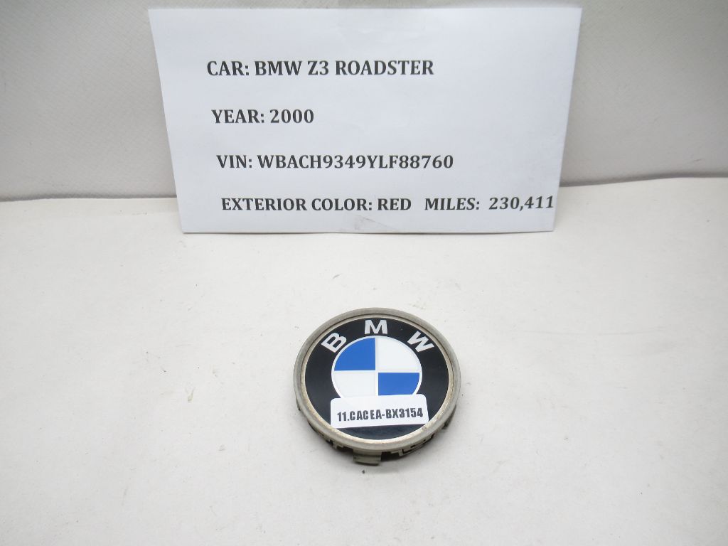 1996-2002 BMW Z3 Roadster Wheel Center Cap 1095361 OEM