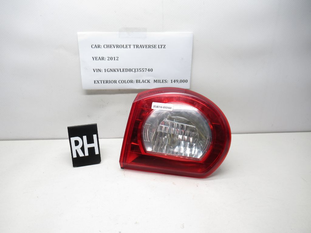 2009-2012 Chevrolet Traverse Right Tail Light Lamp 25952322 OEM