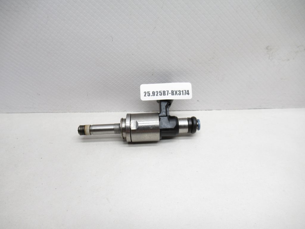 2016-2020 Toyota Sienna 3.5L Engine Motor Fuel Injector 23250-0P090 OEM