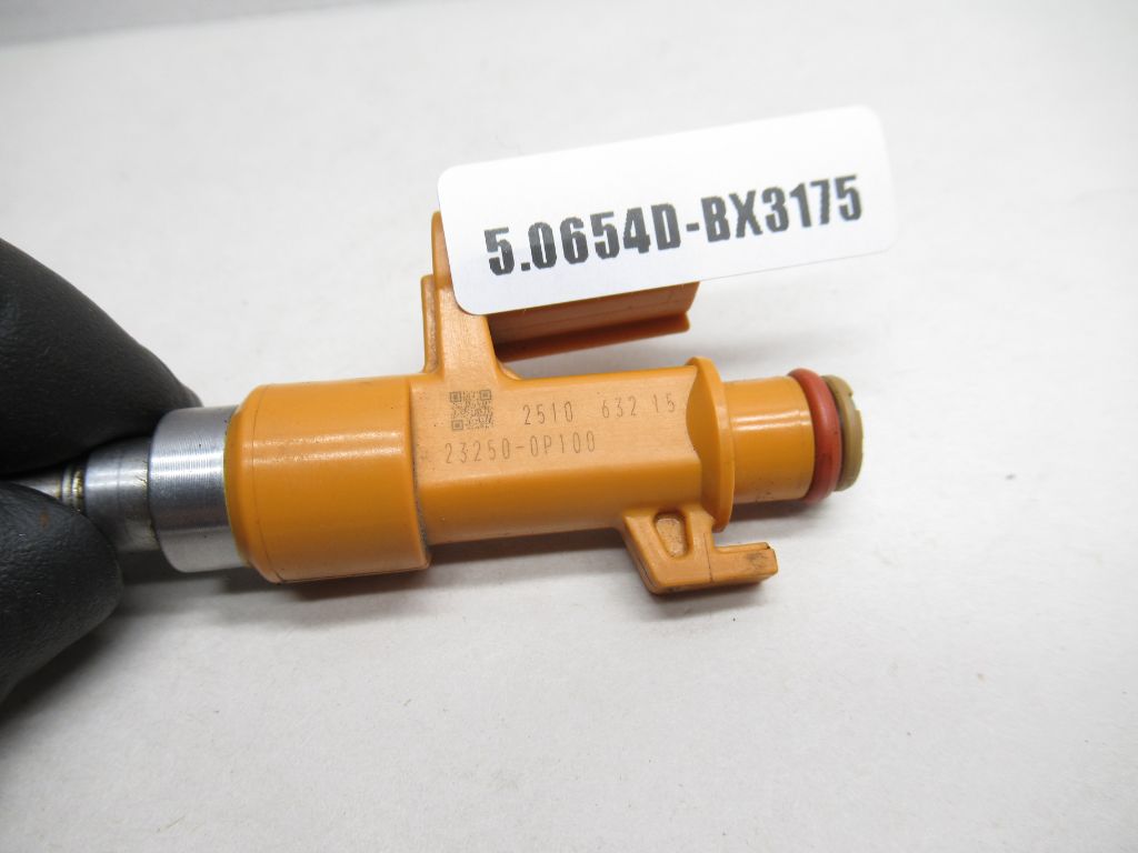 2017-2022 Toyota Sienna 3.5L V6 Fuel Injector 23250-0P100 OEM