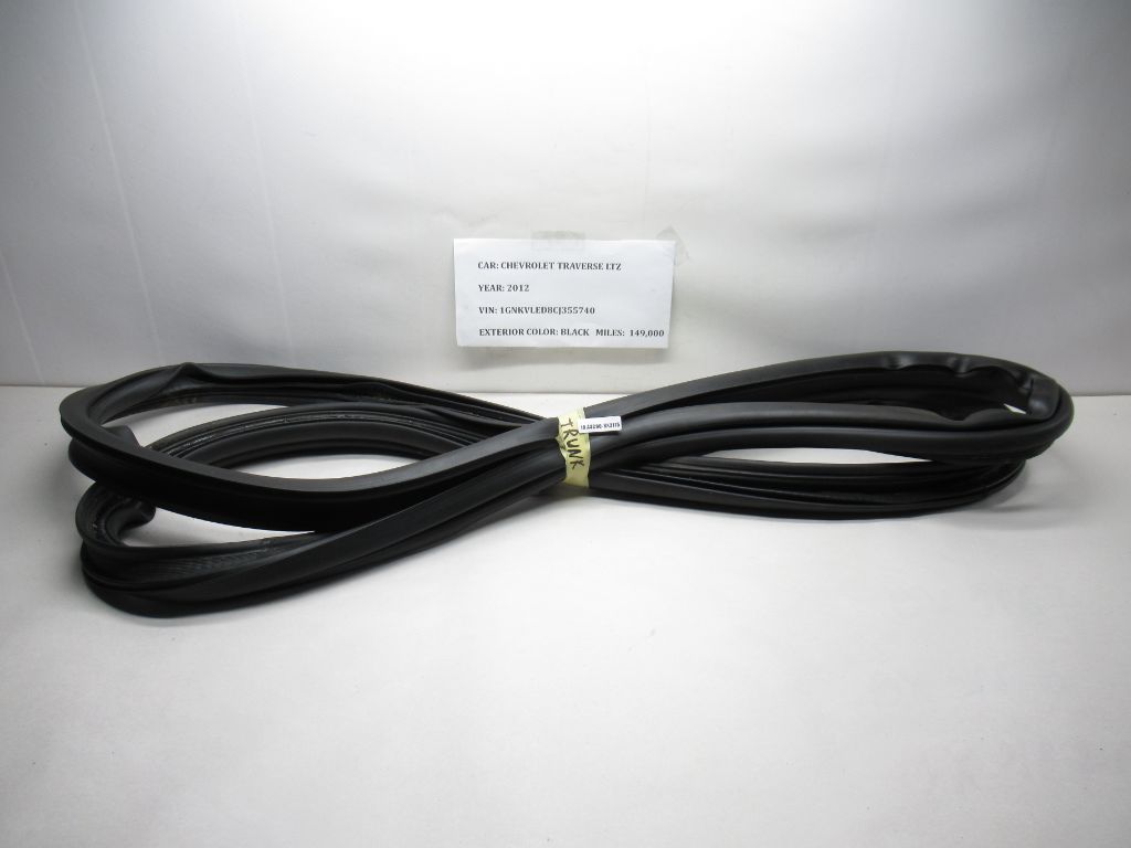 2010-2013 Chevy Traverse Trunk Lid Hatch Door Rear Rubber Seal OEM