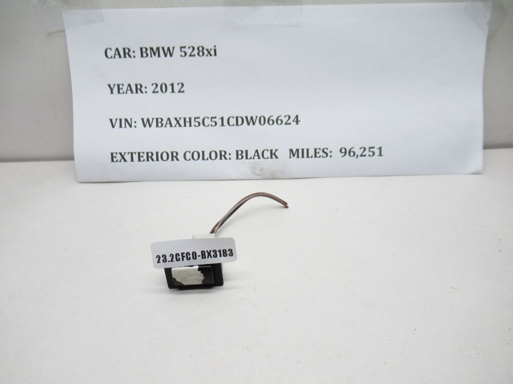 11-15 BMW 528xi Trunk Release Switch Open Button 9200316-02 OEM