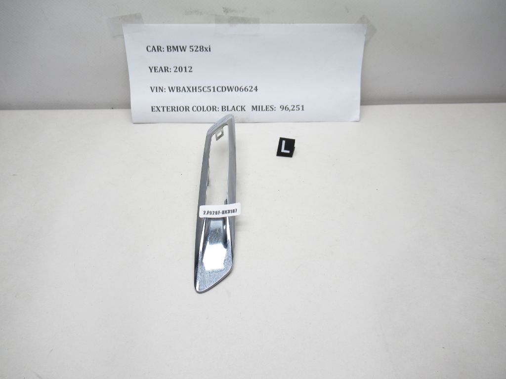 Share 2011-2016 BMW 528xi Left Fender Turn Indicator Trim Chrome 174391 OEM