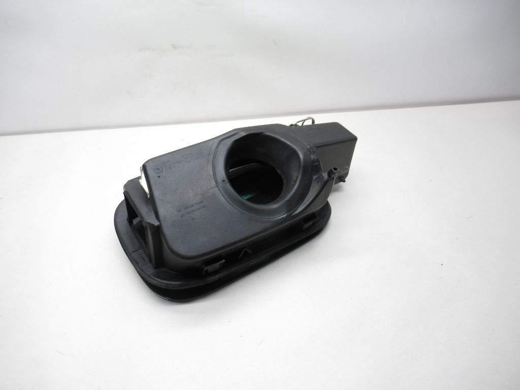 15-18 Dodge Durango Fuel Filler Cover Housing Gas Door 68161542AH OEM